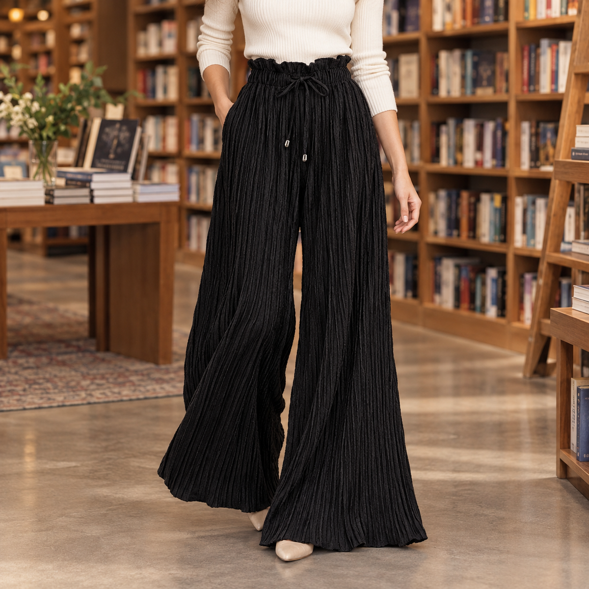 Quinn-Grace Pleated Pants - Black