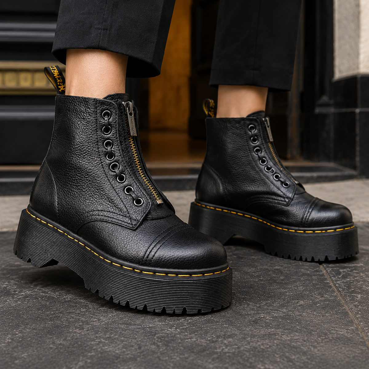 Roncalli Platform Boots - Black
