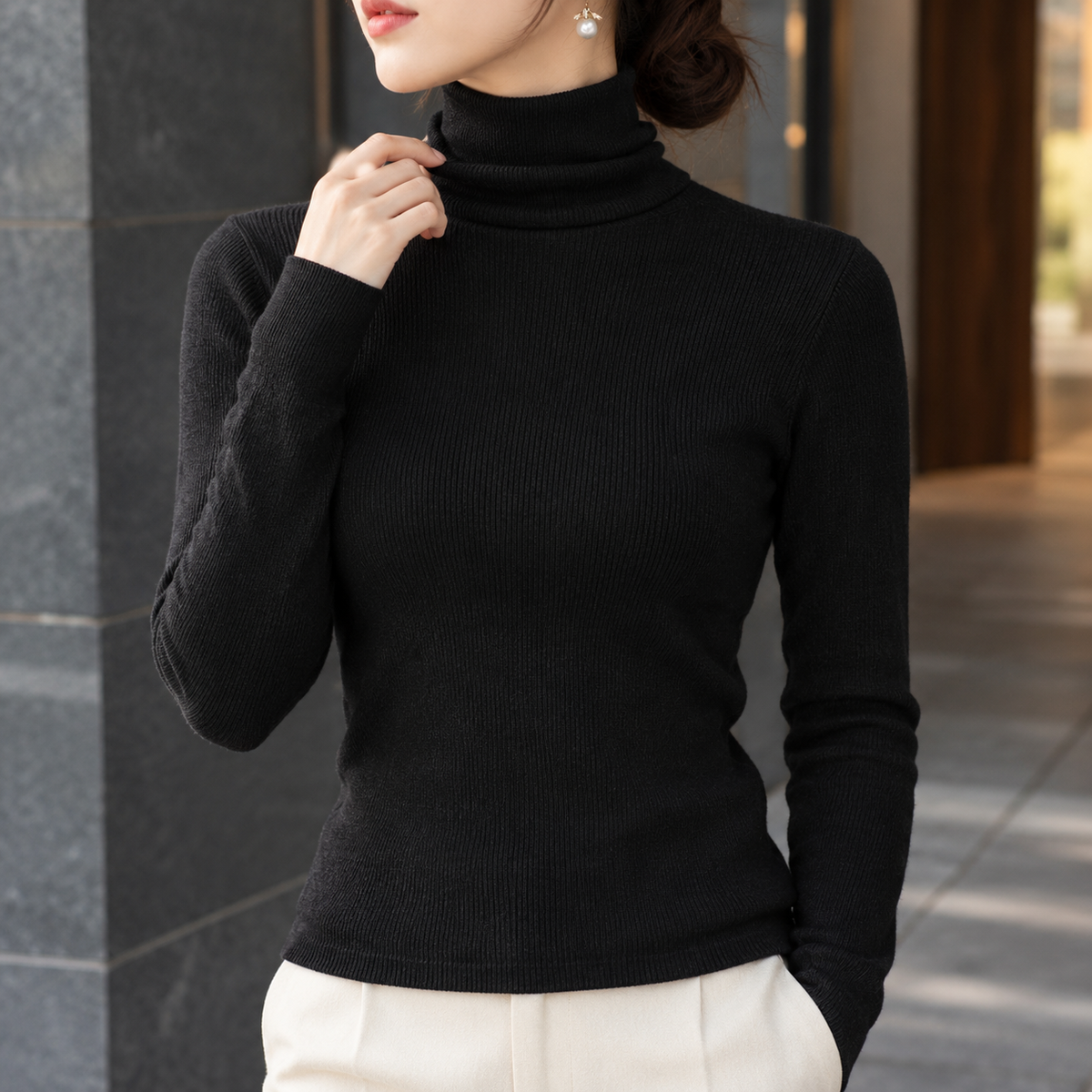 Honora-Louise Ribbed Turtleneck Top - Black