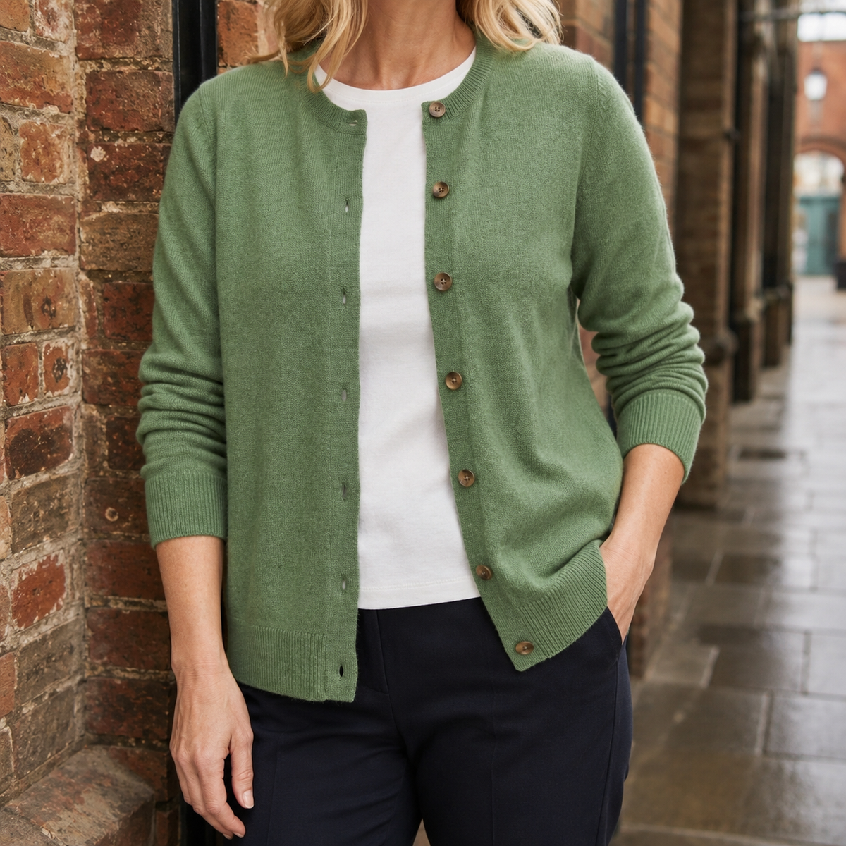 Annabel-Jane Crew Neck Sweater - Green