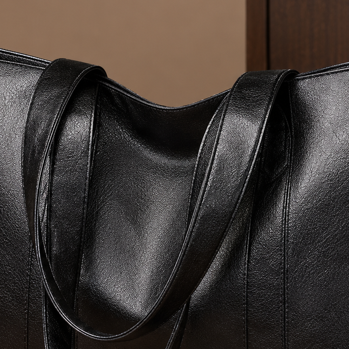 Silvestri Spacious Tote - Lead Product Detail