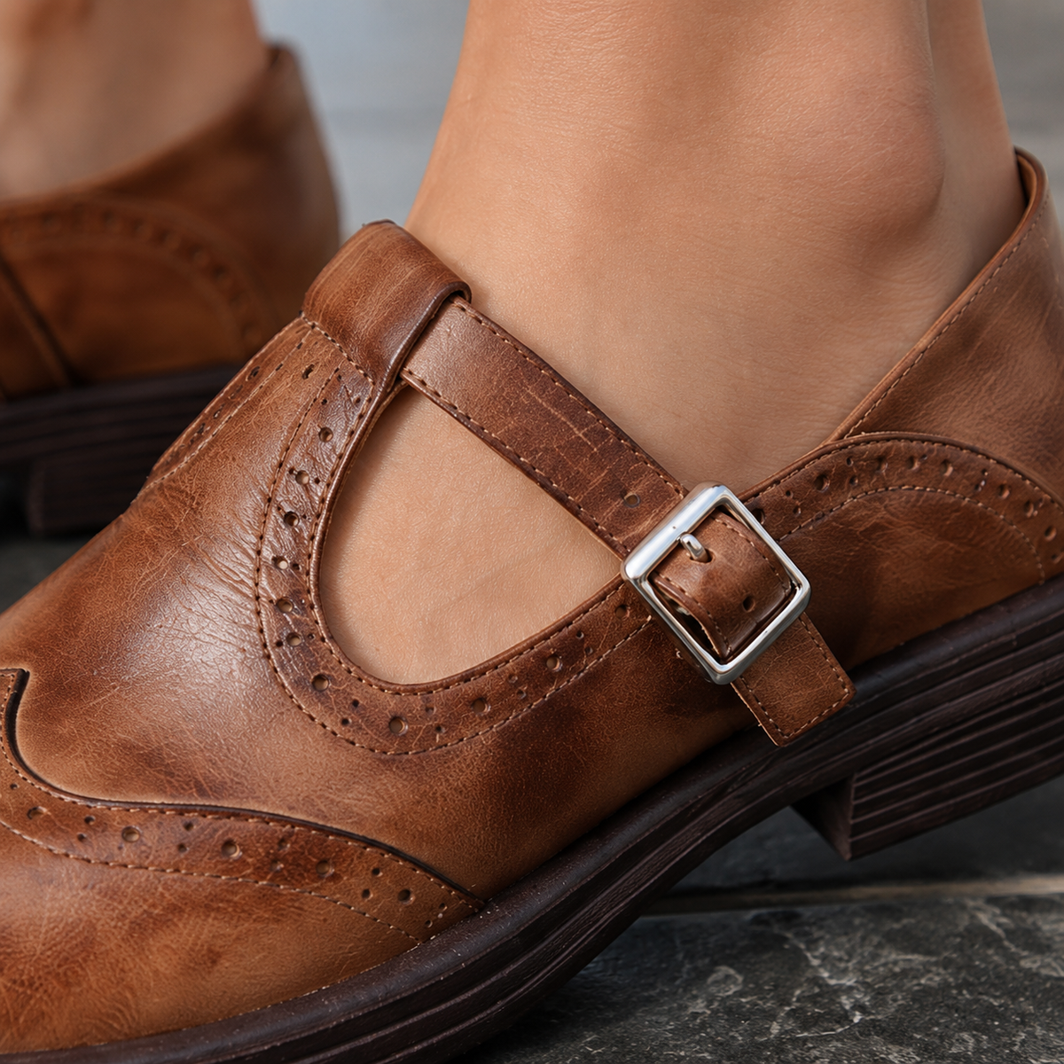 Vinci Brogue Mary Janes - Lead Product Detail