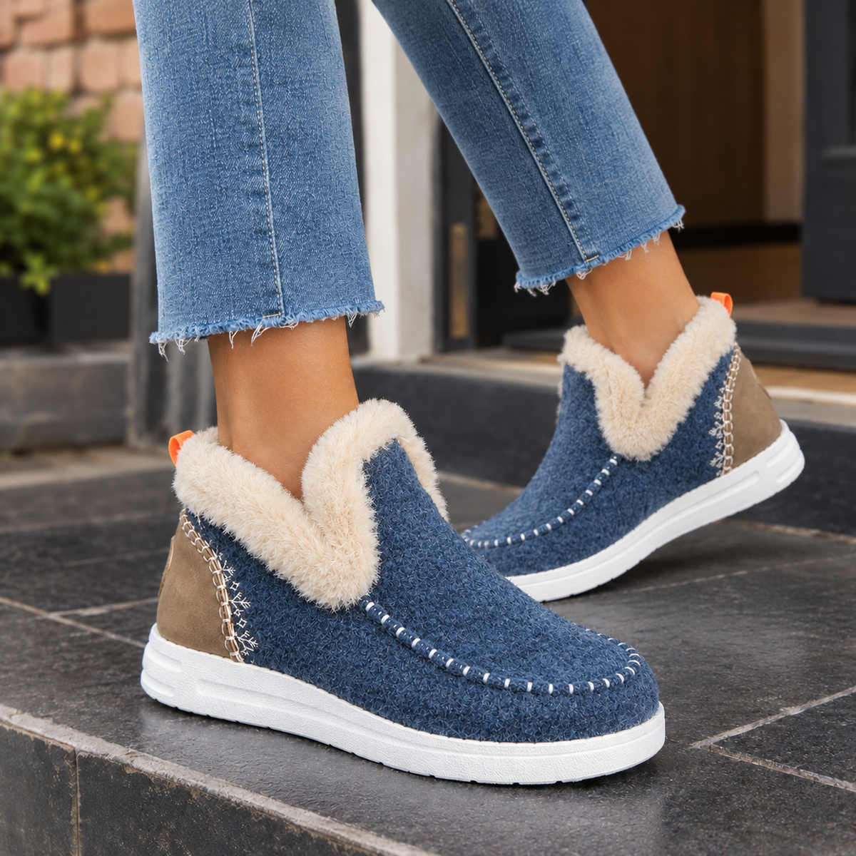 Moretti Fleece-Lined Boots - Blue