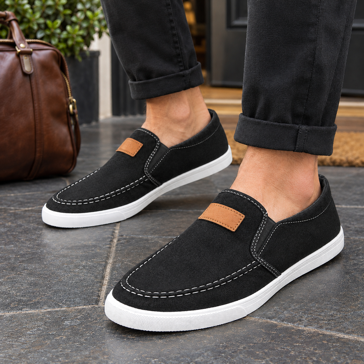 Genova Slip On Sneakers - Black