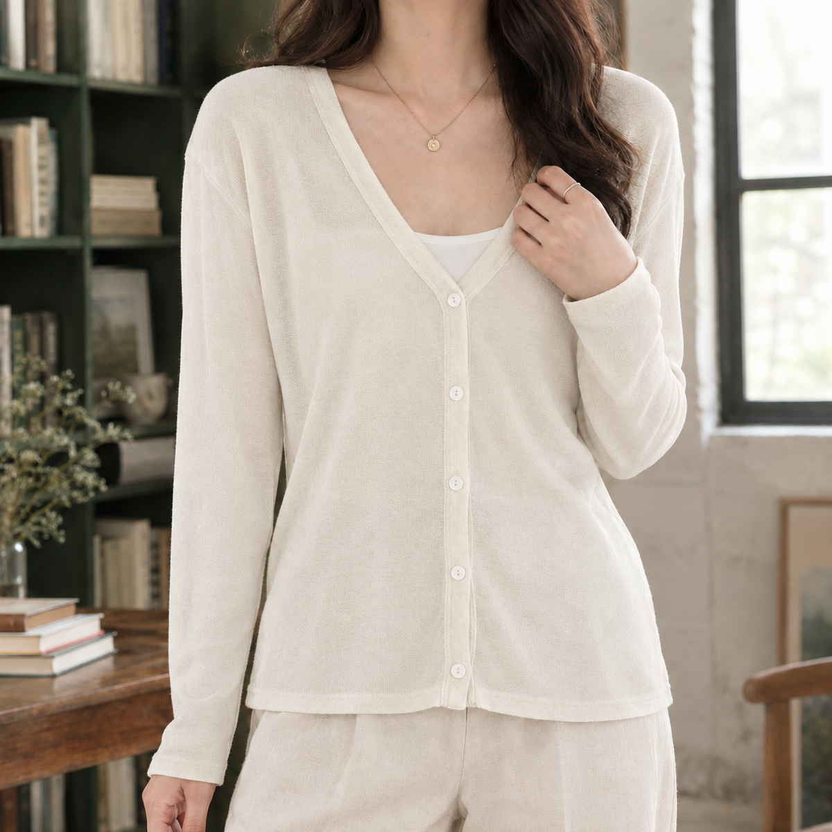 Hesper-Rae V-Neck Cardigan - Cream