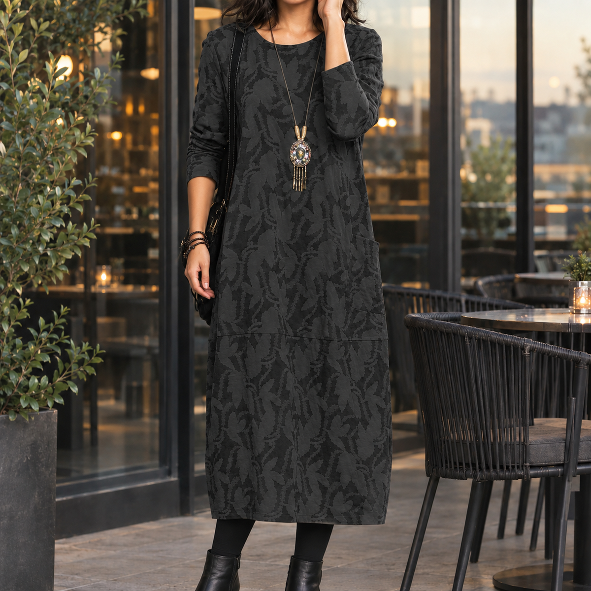 Crystal-Eve Relaxed Midi Dress - Black